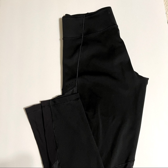 Black adidas Climalite legging, Size Small - Picture 3 of 6